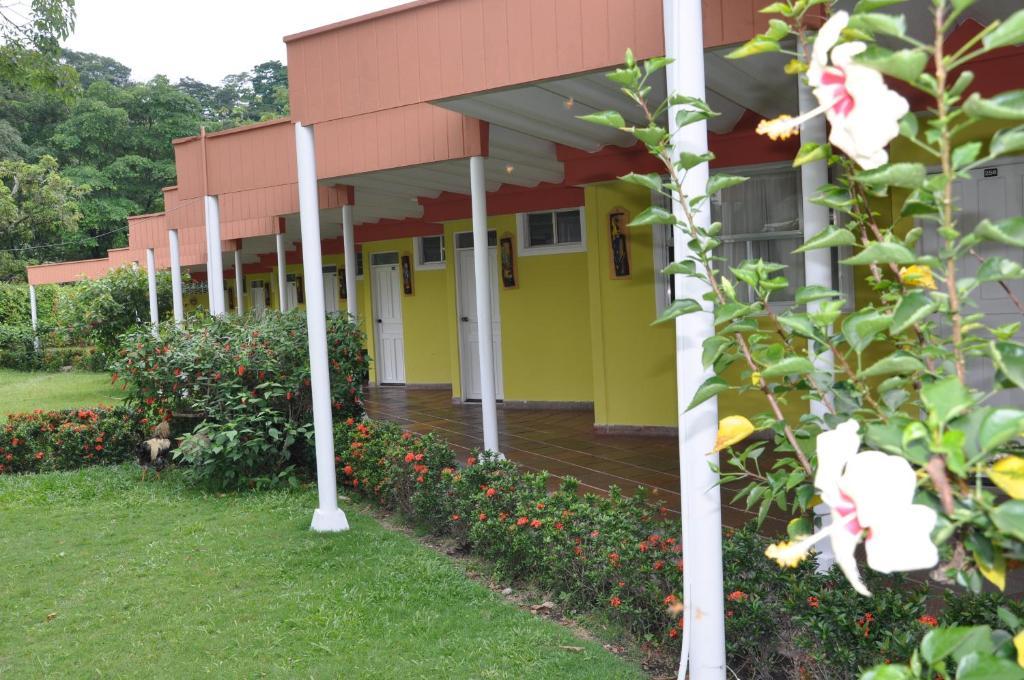Santa Barbara Hotel Country Villavicencio Exterior photo