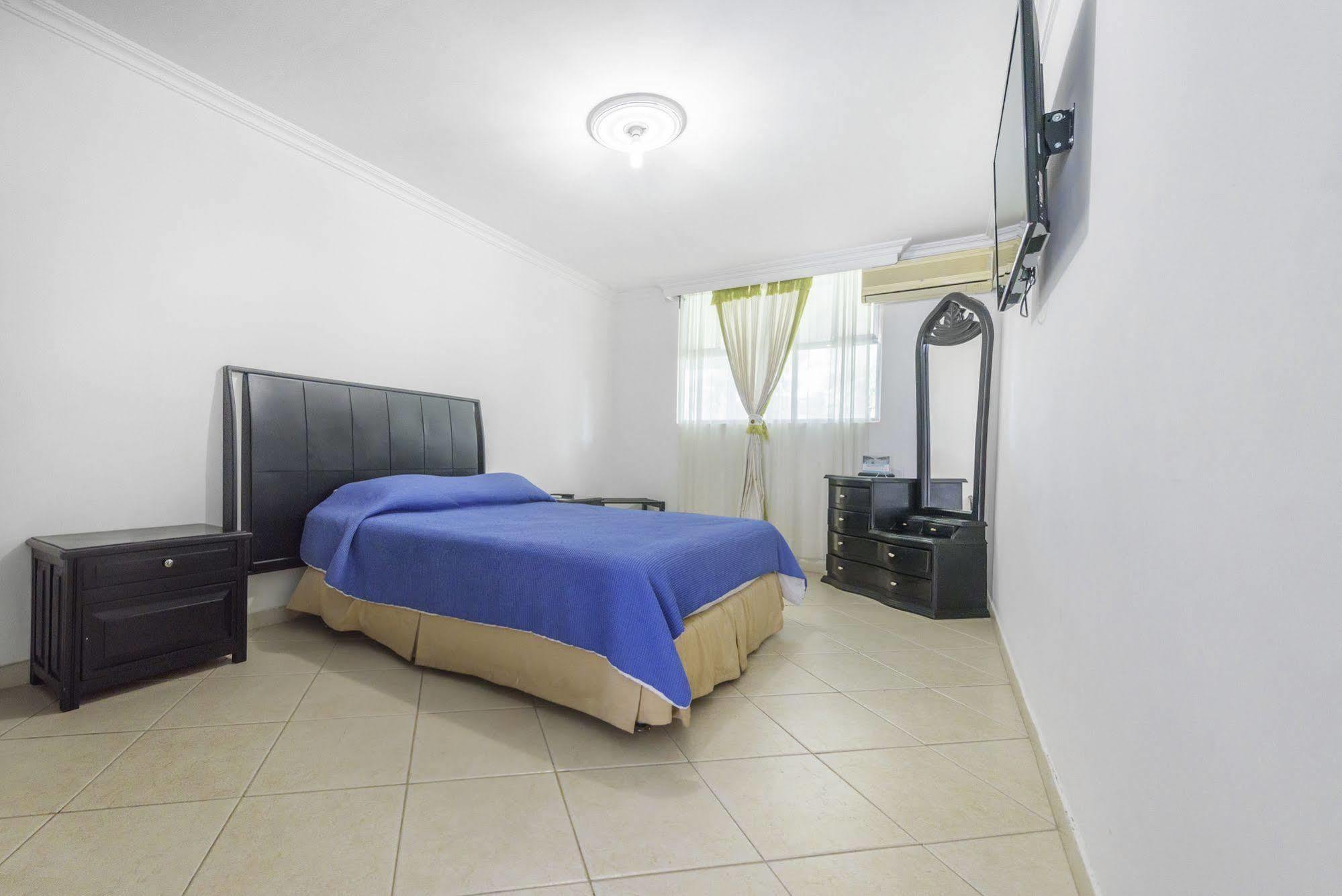 Santa Barbara Hotel Country Villavicencio Exterior photo